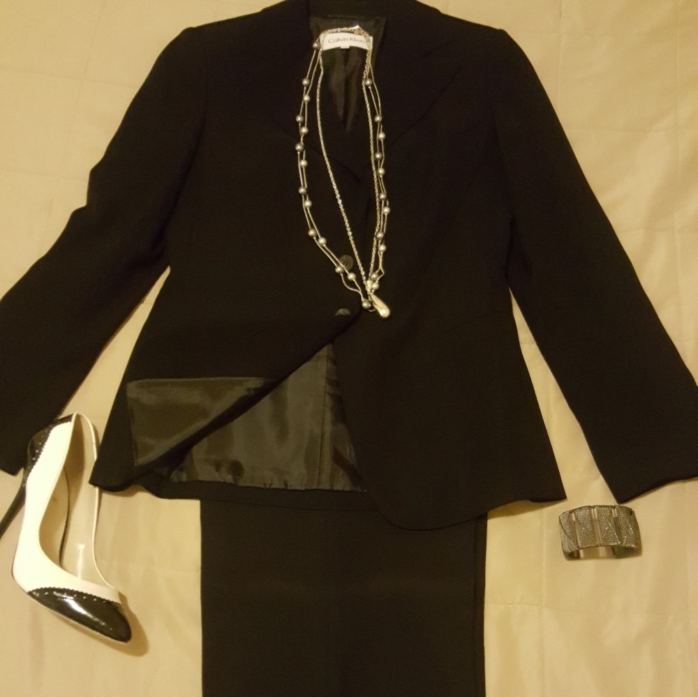 Pant suit